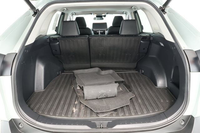 2019 Toyota RAV4 XLE Premium AWD with Cold Weather Package - 22929932 - 19