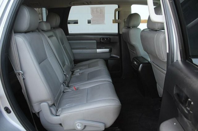 2019 Toyota Sequoia SR5 PREMIUM W/ NAVIGATION/ PREMIUM AUDIO, LEATHER,  - 22931661 - 9