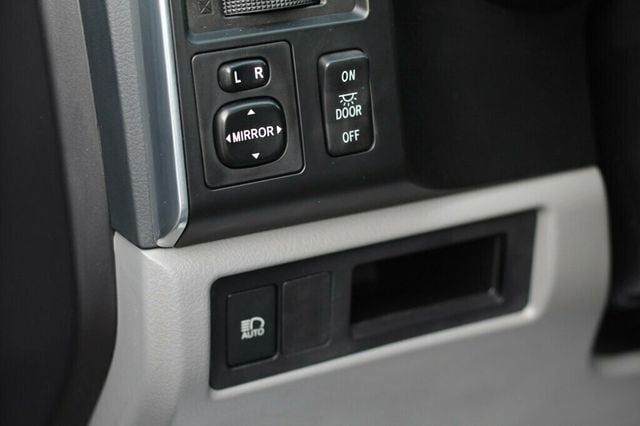 2019 Toyota Sequoia SR5 PREMIUM W/ NAVIGATION/ PREMIUM AUDIO, LEATHER,  - 22931661 - 20