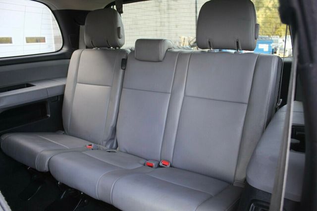 2019 Toyota Sequoia SR5 PREMIUM W/ NAVIGATION/ PREMIUM AUDIO, LEATHER,  - 22931661 - 28