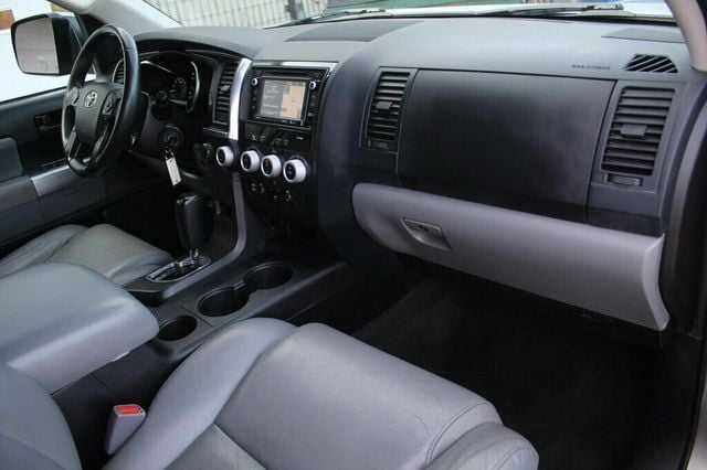 2019 Toyota Sequoia SR5 PREMIUM W/ NAVIGATION/ PREMIUM AUDIO, LEATHER,  - 22931661 - 7