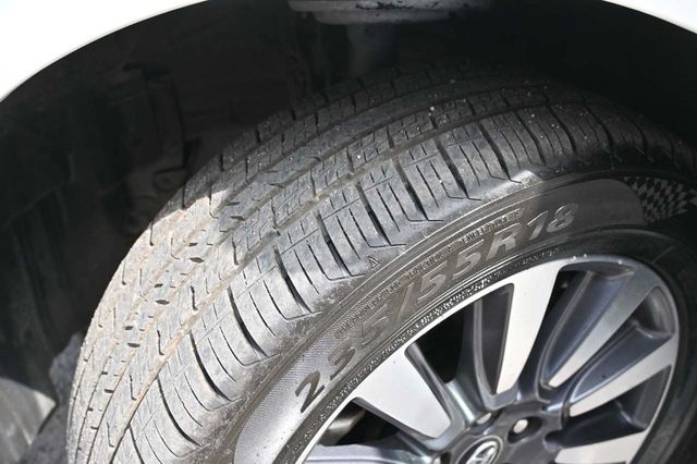 2019 Toyota Sienna Limited Premium FWD 7-Passenger - 22925025 - 10