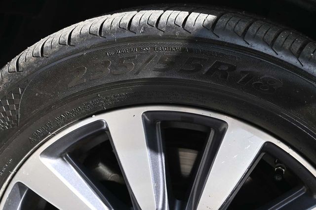 2019 Toyota Sienna Limited Premium FWD 7-Passenger - 22925025 - 11