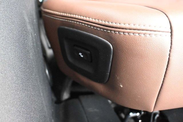 2019 Toyota Sienna Limited Premium FWD 7-Passenger - 22925025 - 32