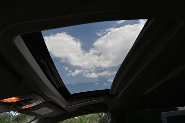 2019 Toyota Sienna Limited Premium FWD 7-Passenger - 22925025 - 36