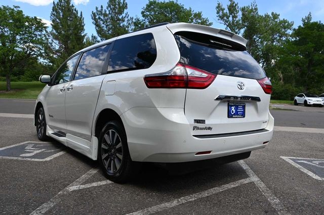2019 Toyota Sienna Limited Premium FWD 7-Passenger - 22925025 - 7