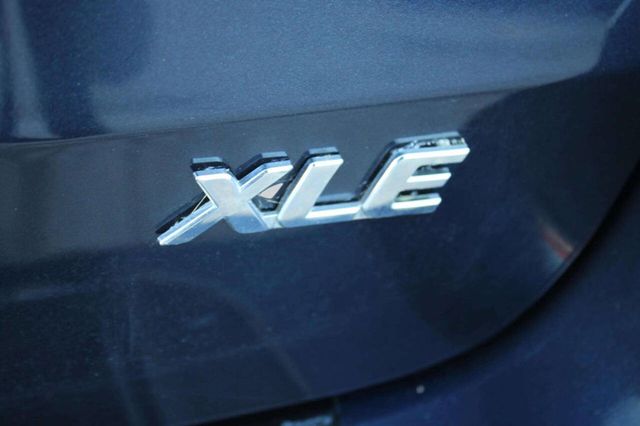 2019 Toyota Sienna XLE Automatic Access Seat FWD 7-Passenger - 22928607 - 10