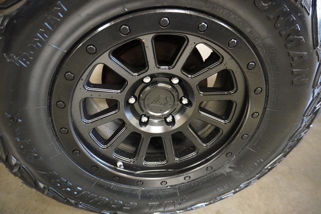 2019 Toyota Tacoma 4WD TRD Off Road Double Cab 5' Bed V6 AT - 22940174 - 16