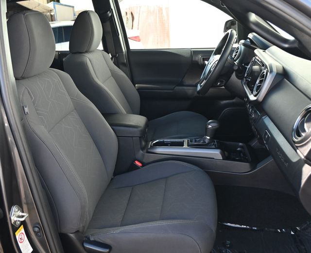 2019 Toyota Tacoma TRD Sport Double Cab V6 - 22940181 - 14