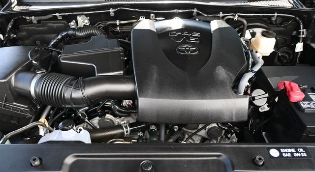 2019 Toyota Tacoma TRD Sport Double Cab V6 - 22940181 - 16