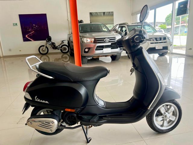 2019 Vespa 150 150cc Vespa 150cc Solo 1500 kms - 22846794 - 6