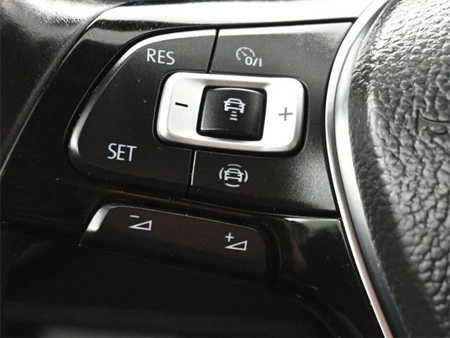 2019 Volkswagen Atlas 3.6L V6 SE w/Technology R-Line FWD - 22904456 - 25