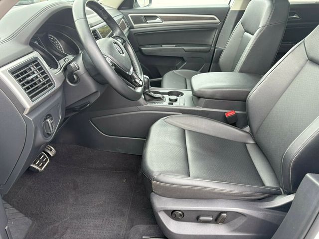 2019 Volkswagen Atlas LocalTrade/R-Line/4-Motion/V6/HeatedFrontSeats/BackupCamera - 22936557 - 13