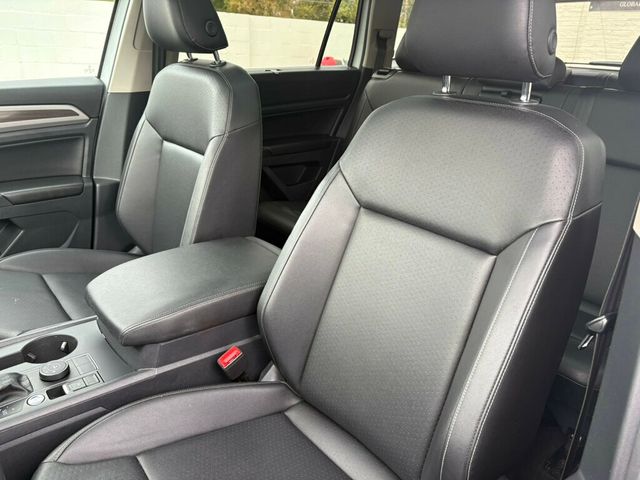 2019 Volkswagen Atlas LocalTrade/R-Line/4-Motion/V6/HeatedFrontSeats/BackupCamera - 22936557 - 14