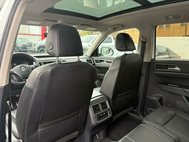2019 Volkswagen Atlas LocalTrade/R-Line/4-Motion/V6/HeatedFrontSeats/BackupCamera - 22936557 - 17