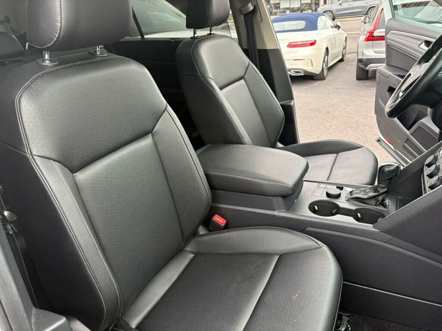 2019 Volkswagen Atlas LocalTrade/R-Line/4-Motion/V6/HeatedFrontSeats/BackupCamera - 22936557 - 30