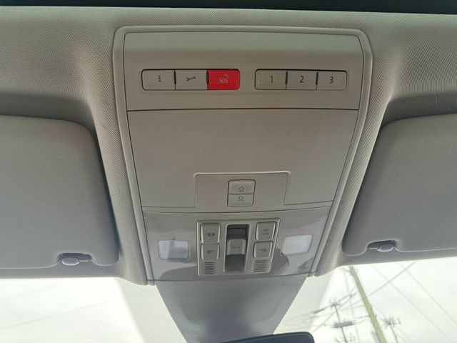 2019 Volkswagen Atlas LocalTrade/R-Line/4-Motion/V6/HeatedFrontSeats/BackupCamera - 22936557 - 40