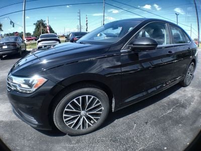 2019 Volkswagen Jetta - 3VWCB7BU2KM185021