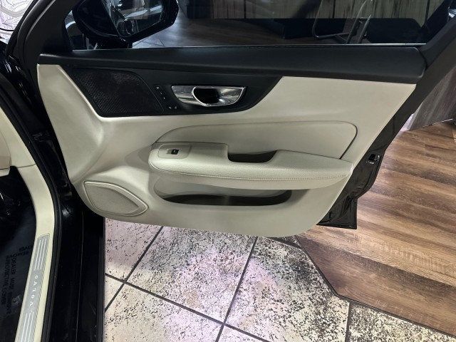 2019 Volvo S60 T5 FWD Inscription - 21383132 - 30