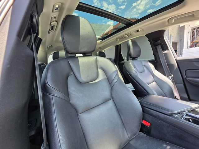 2019 Volvo XC60 T6 AWD Momentum - 22904172 - 16
