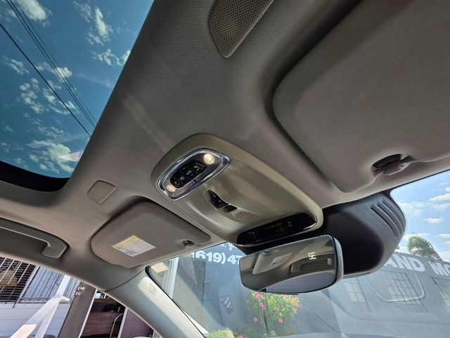 2019 Volvo XC60 T6 AWD Momentum - 22904172 - 17