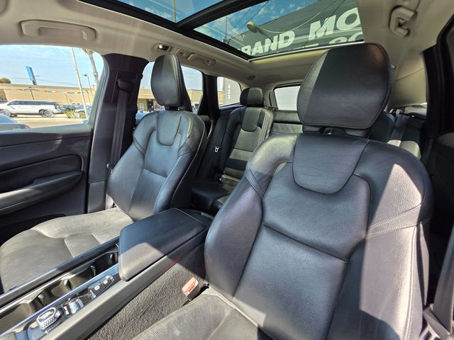 2019 Volvo XC60 T6 AWD Momentum - 22904172 - 22