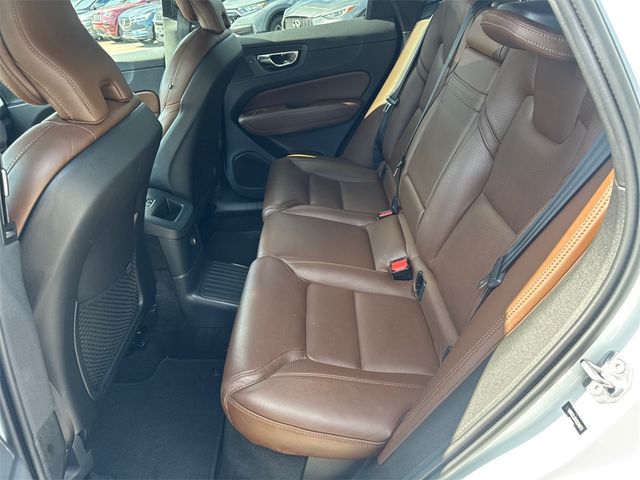 2019 Volvo XC60 T8 eAWD Plug-In Hybrid Inscription - 22914501 - 19