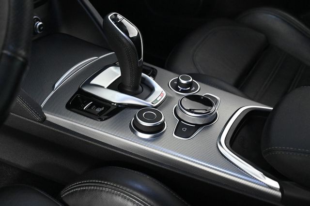 2020 Alfa Romeo Stelvio Ti Sport - 22933052 - 23