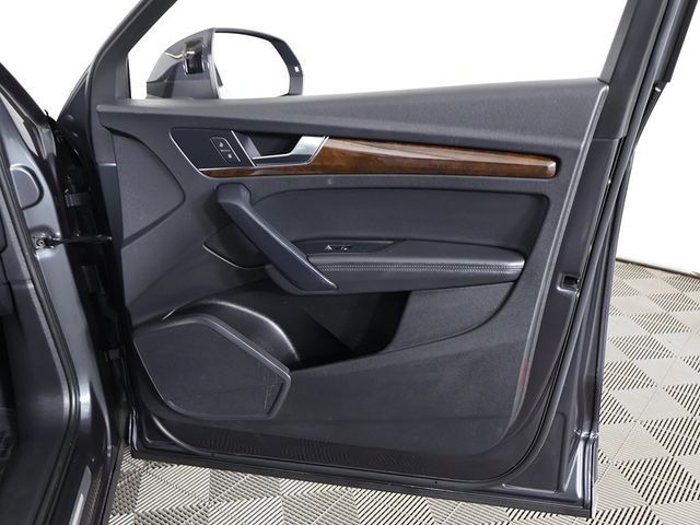 2020 Audi Q5 Premium Plus 45 TFSI quattro - 22914239 - 24