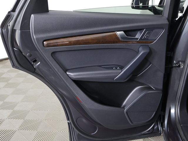 2020 Audi Q5 Premium Plus 45 TFSI quattro - 22914239 - 25