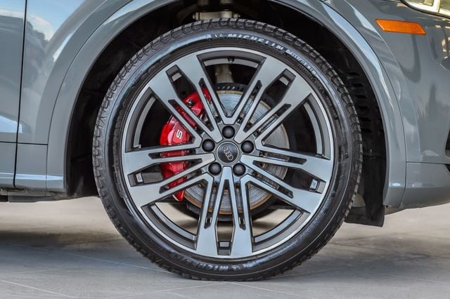 2020 Audi SQ5 SQ5 PREMIUM PLUS - QUANTUM GRAY ON RED LEATHER - NAV - PANO ROOF - 22908649 - 15