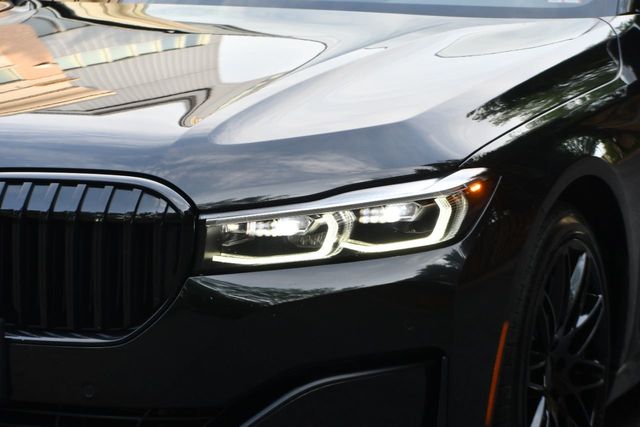 2020 BMW 7 Series 740i xDrive - 21973483 - 17