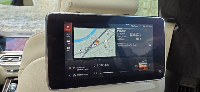 2020 BMW X7 LOADED M Pkg Nav Htd+Cool Seats Pano Roof 615-300-6004 - 22909948 - 32