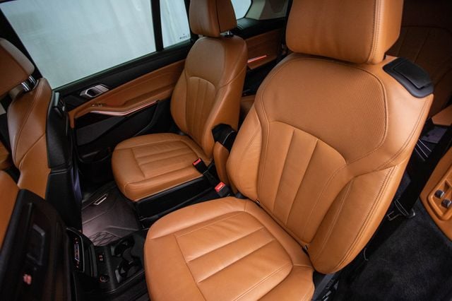 2020 BMW X7 xDrive40i Sports Activity Vehicle - 22937903 - 24
