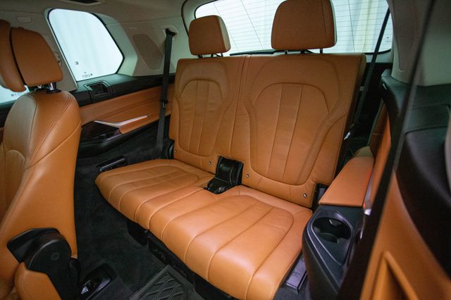 2020 BMW X7 xDrive40i Sports Activity Vehicle - 22937903 - 25