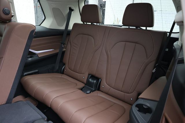 2020 BMW X7 xDrive40i w/ Luxury Seating & Cold Weather Pkgs & Vernasca Lthr - 22939203 - 19