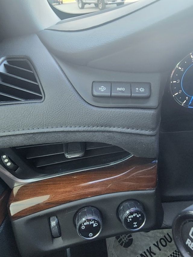 2020 Cadillac Escalade 4WD 4dr Premium Luxury - 22931239 - 15