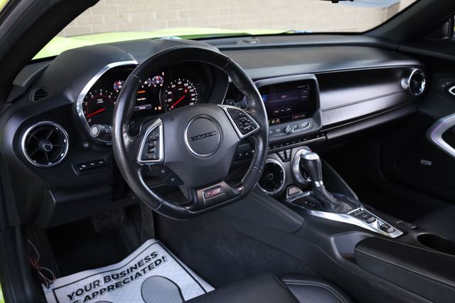 2020 Chevrolet Camaro 2dr Coupe 2SS - 22927574 - 19