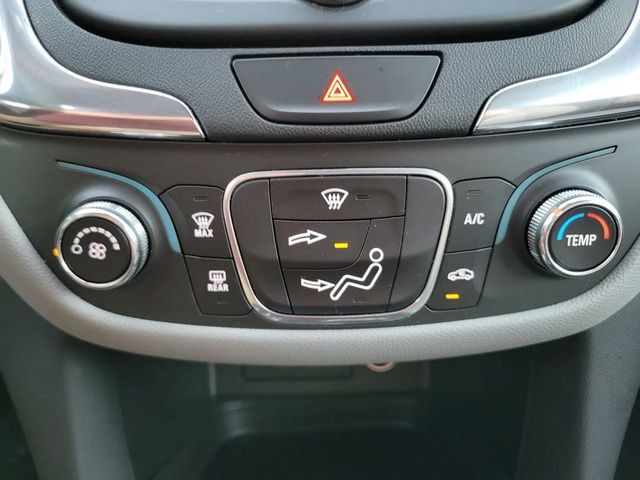 2020 Chevrolet Equinox LS Sport Utility 4D - 22936342 - 19