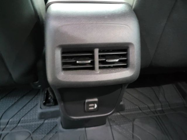 2020 Chevrolet Equinox LS Sport Utility 4D - 22936342 - 23