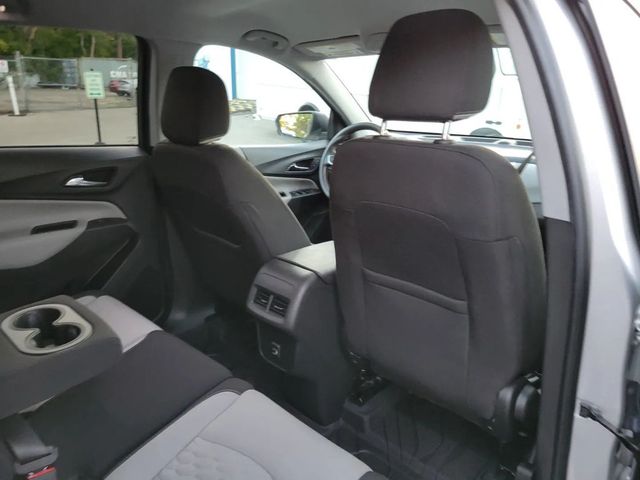 2020 Chevrolet Equinox LS Sport Utility 4D - 22936342 - 24