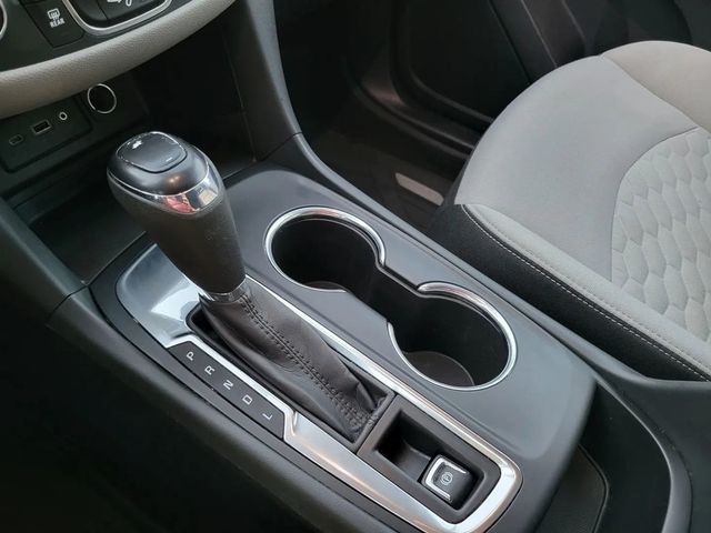 2020 Chevrolet Equinox LS Sport Utility 4D - 22936342 - 25