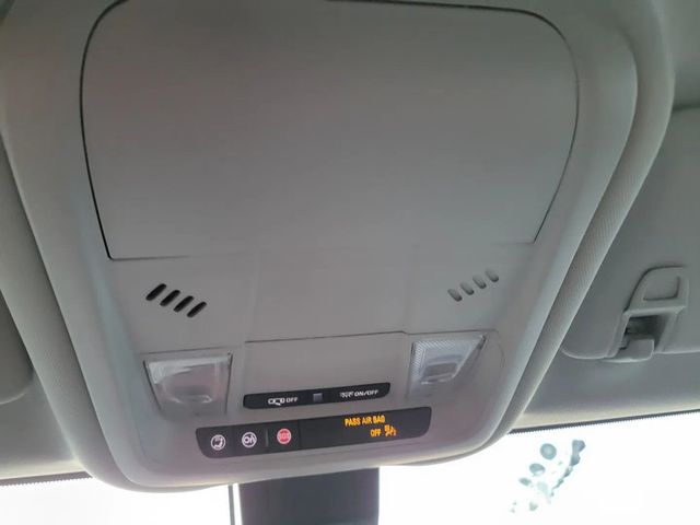 2020 Chevrolet Equinox LS Sport Utility 4D - 22936342 - 28