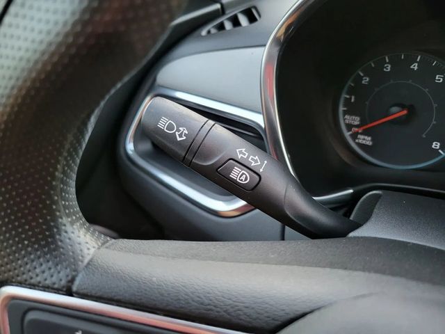 2020 Chevrolet Equinox LS Sport Utility 4D - 22936342 - 30