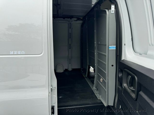 2020 Chevrolet Express Cargo Van RWD 2500 135" - 22196977 - 19