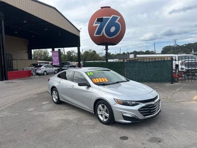 2020 Chevrolet Malibu - 1G1ZB5ST4LF017836