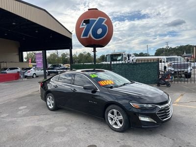 2020 Chevrolet Malibu - 1G1ZB5ST1LF018958
