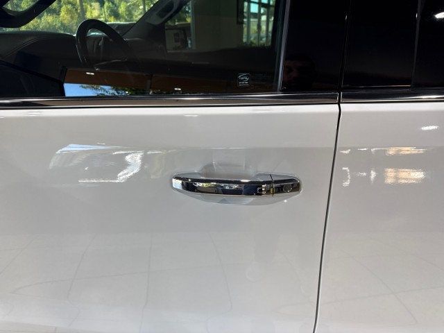 2020 Chevrolet Silverado 1500 4WD Crew Cab 147" LTZ - 22935757 - 9