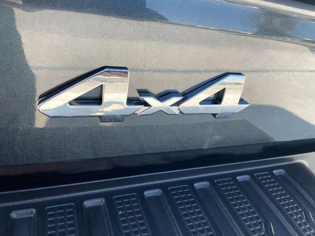 2020 Chevrolet Silverado 1500 4WD Crew Cab 147" LTZ - 22937959 - 7