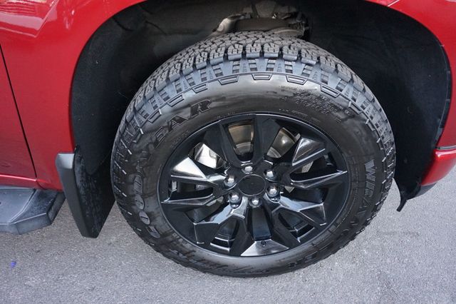 2020 Chevrolet Silverado 1500 CUSTOM, PREMIUM WHEELS, RUNNING BOARDS, TOWING PACKAGE - 22936834 - 13